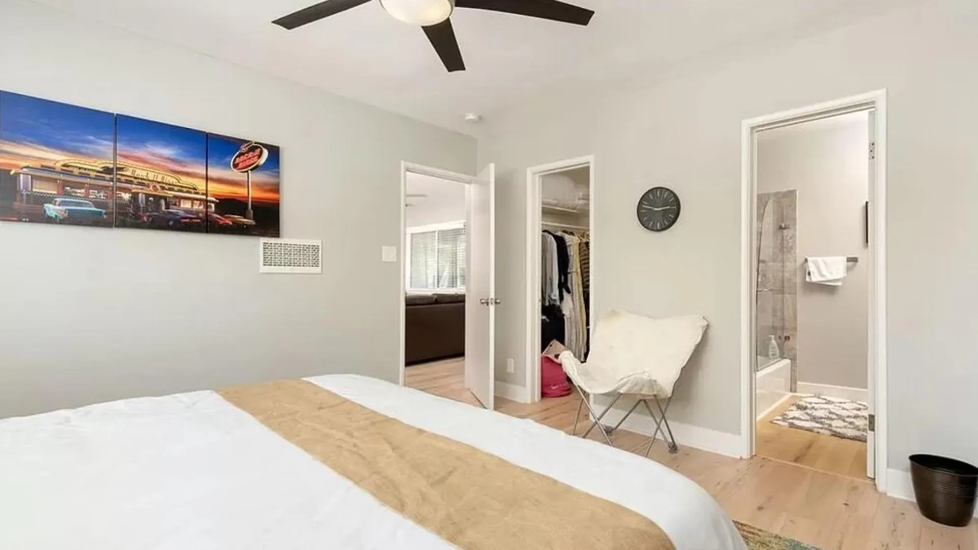 Charming 3-Bed Apartment In Los Angeles